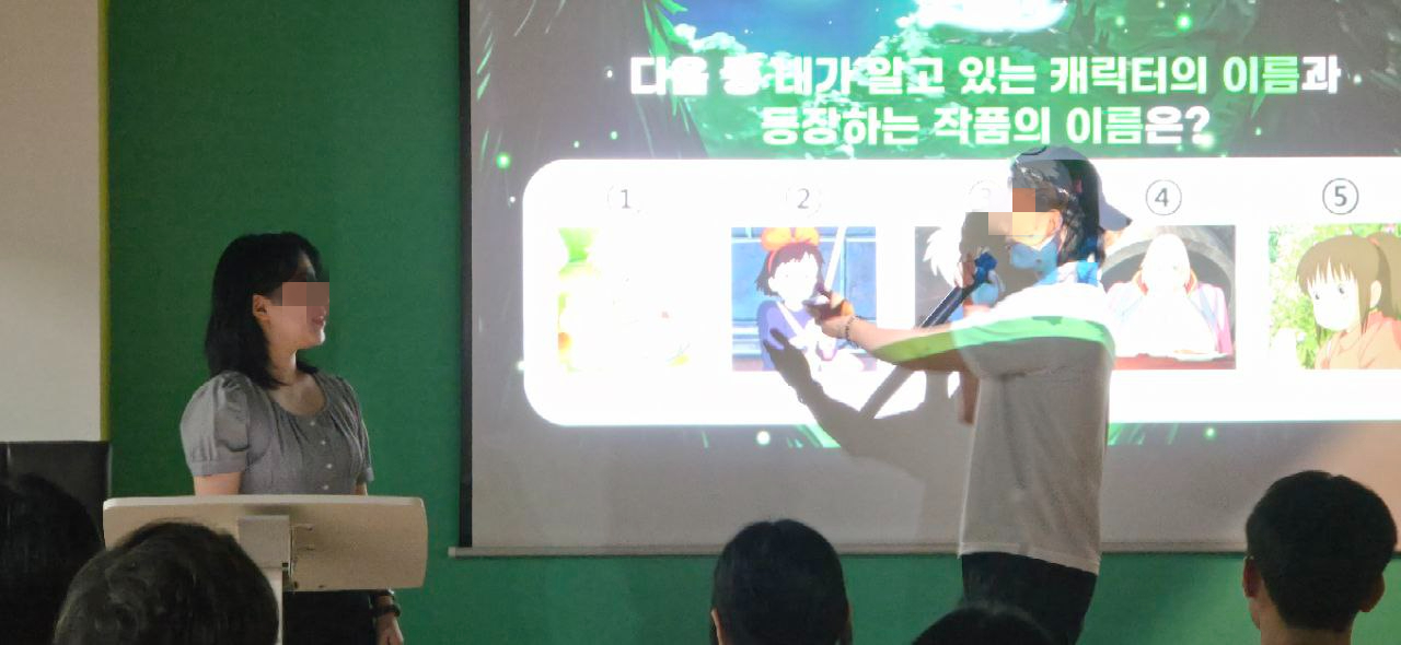 열기 넘치는 공연 장면